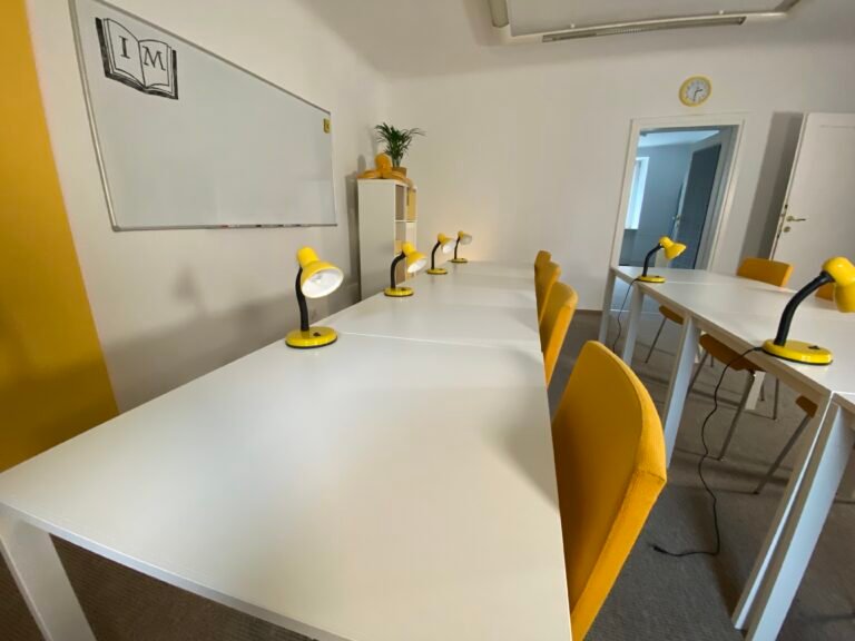 Nasze lampki pomagają w pracy własnej